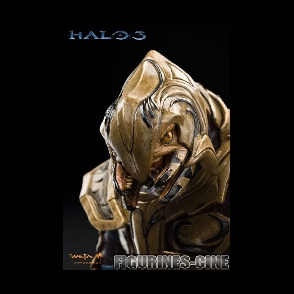 Halo-3-master-chief-et-arbiter-statue