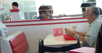 photo anniversaire vieux.png