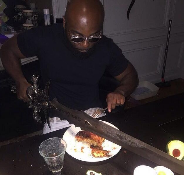 Fichier:Kaaris épée Frostmourne Deuillegivre.jpg