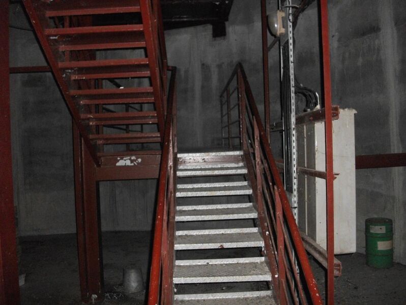 Fichier:urbex manit007 005.jpeg